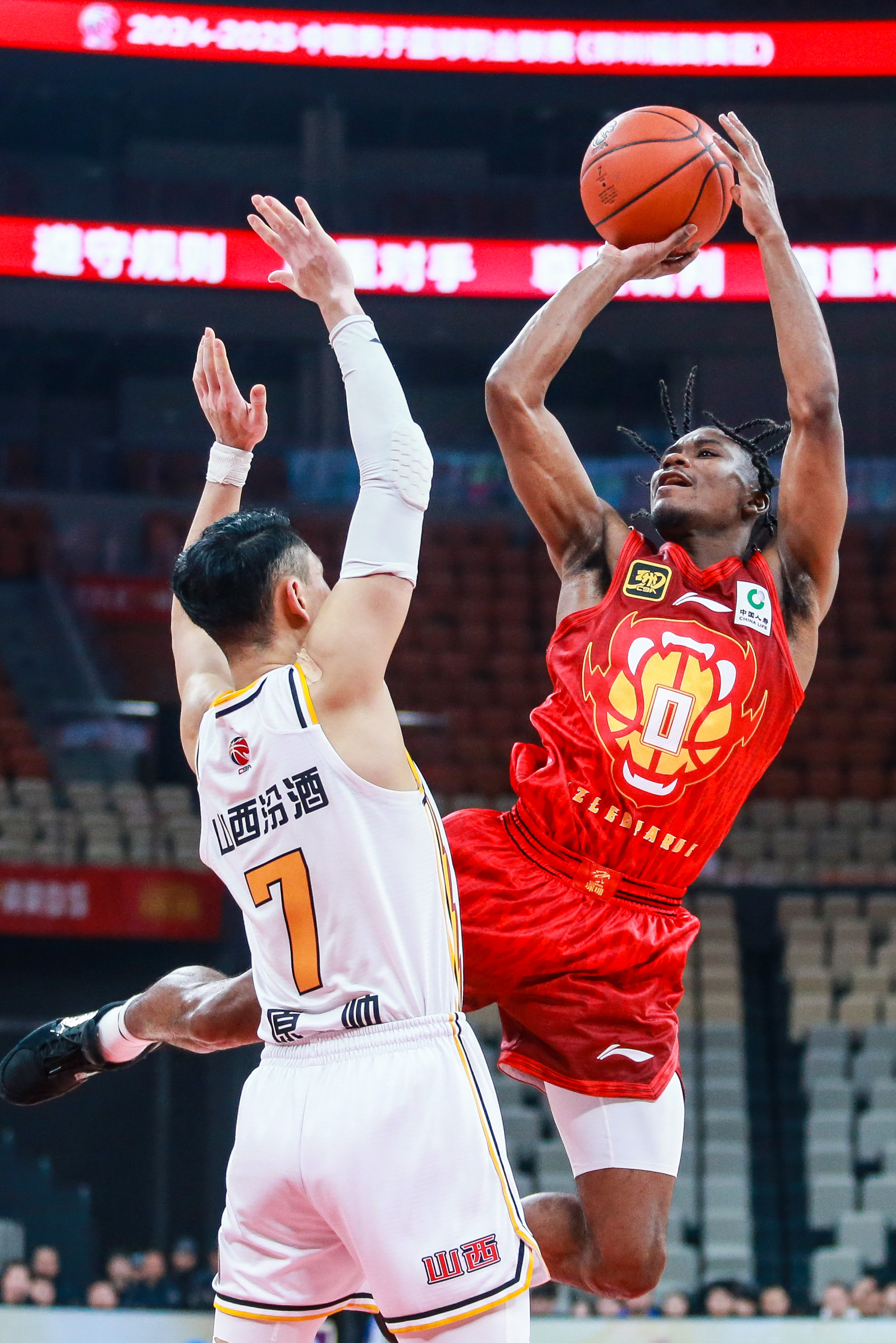 CBA常规赛赛程吃紧,托特纳姆赛前队长鼓劲,目标明确,训练强度明显提升 CBA常规赛赛程吃紧,托特纳姆赛前队长鼓劲,目标明确,训练强度明显提升