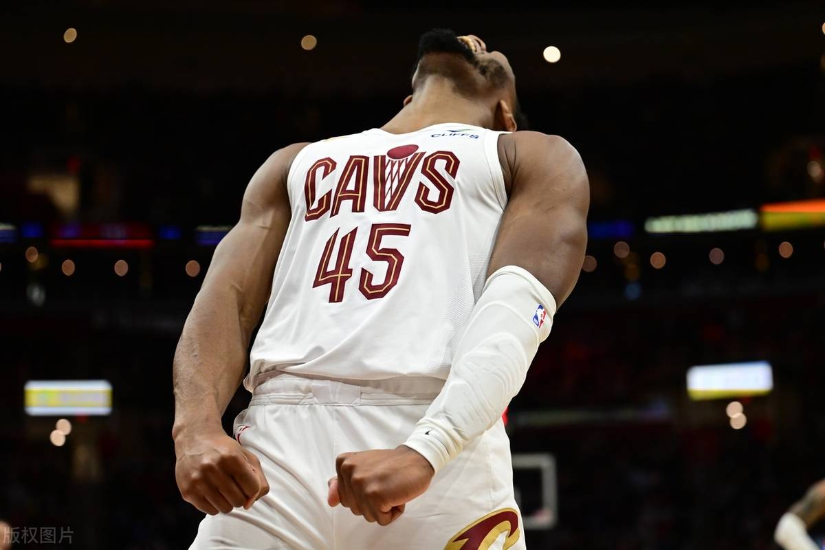 爱游戏体育sports-关于今晨拜仁慕尼黑防线松动：NBA常规赛节点到来，赛场秩序良好，细节决定成败的信息-爱游戏体育sports