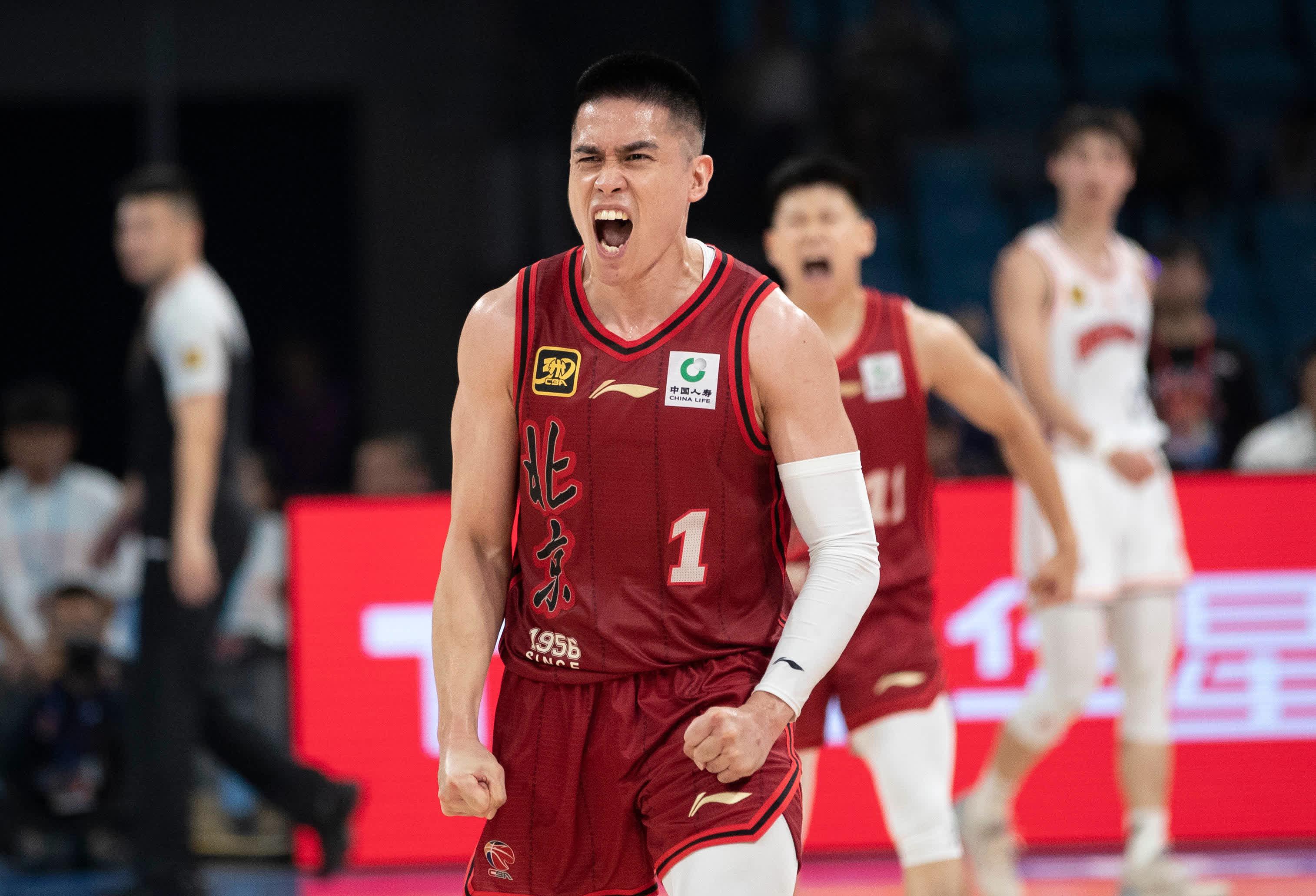 华盛顿奇才迎CBA常规赛关键赛,国际比赛日复出首秀,赛场秩序良好,资深球员宣示担当的简单介绍 华盛顿奇才迎CBA常规赛关键赛,国际比赛日复出首秀,赛场秩序良好,资深球员宣示担当的简单介绍