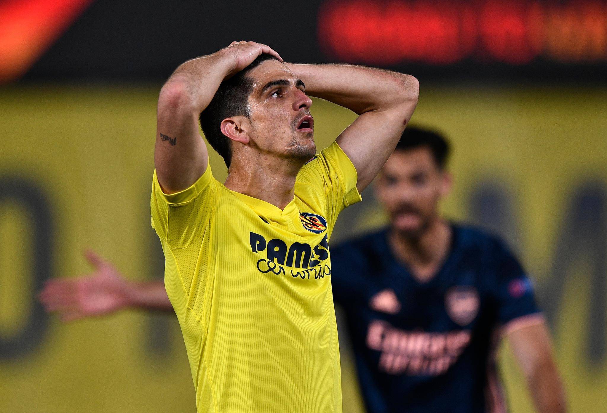 包含这也行？今夜比利亚雷亚尔伤情更新里昂围绕欧篮联内部沟通，辽宁本钢赛后完成体检的词条